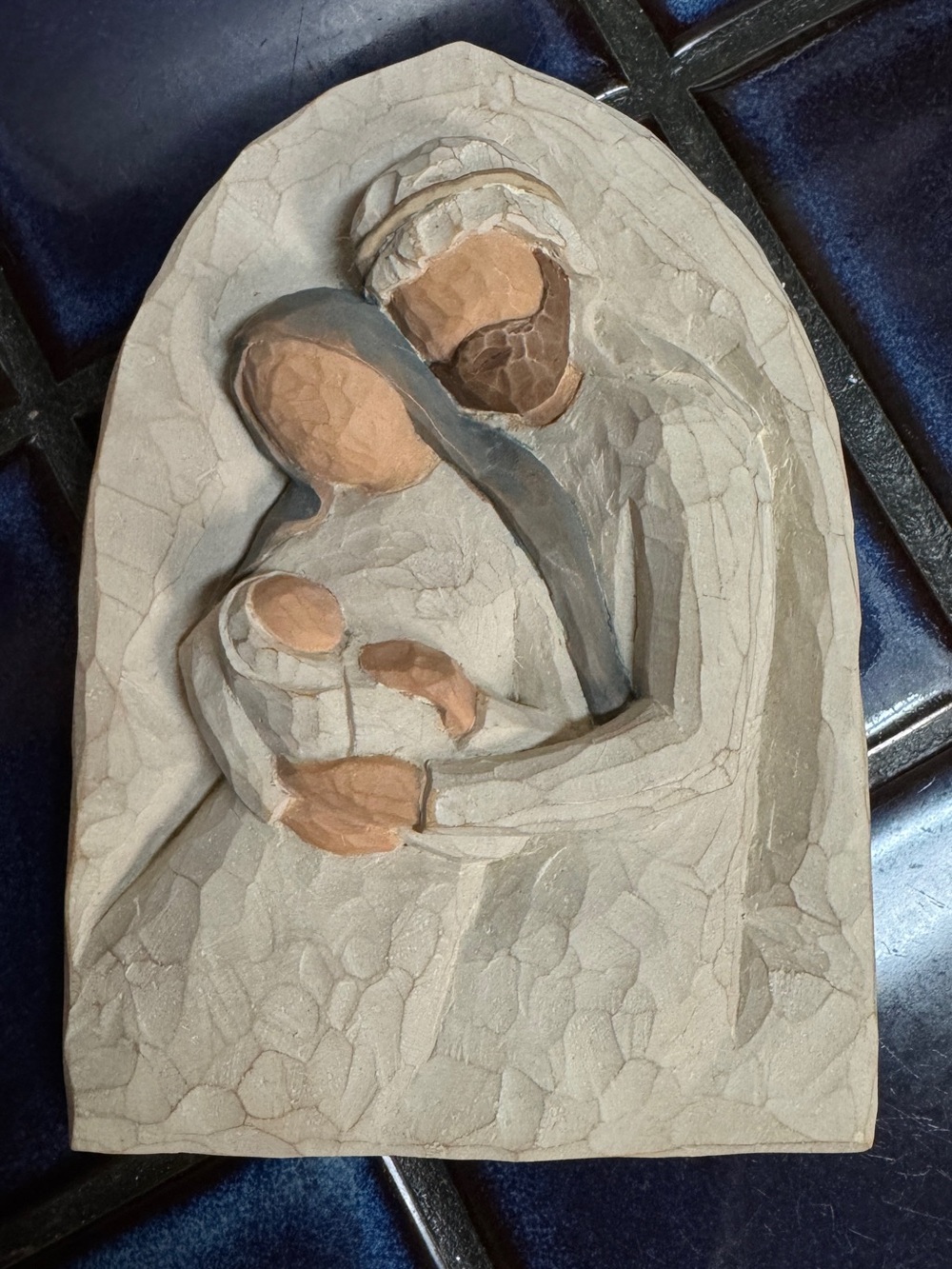 Handcrafted willow Tree Family Nativity Plaque - Beige and Tan